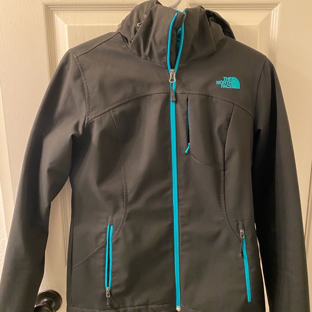 The North Face Women's Apex Elevation Jacket